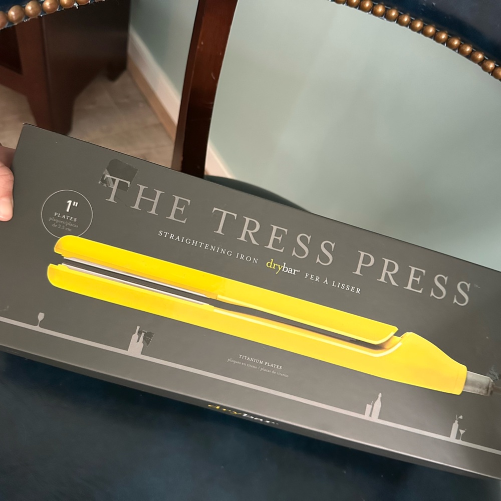 Drybar The Tress Press Straightening Iron BRAND NEW